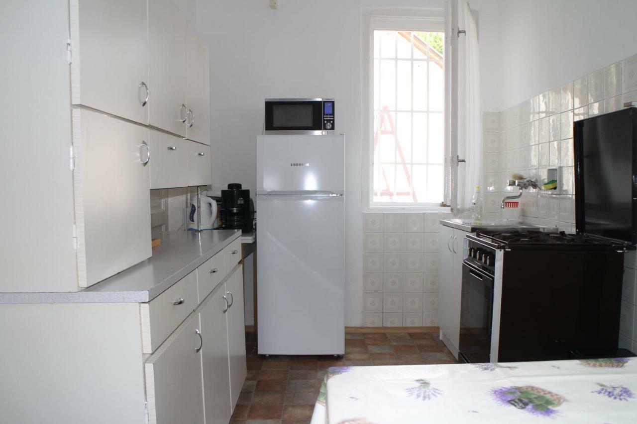 Evelin Nyaralohaz Villa Siófok Exteriör bild